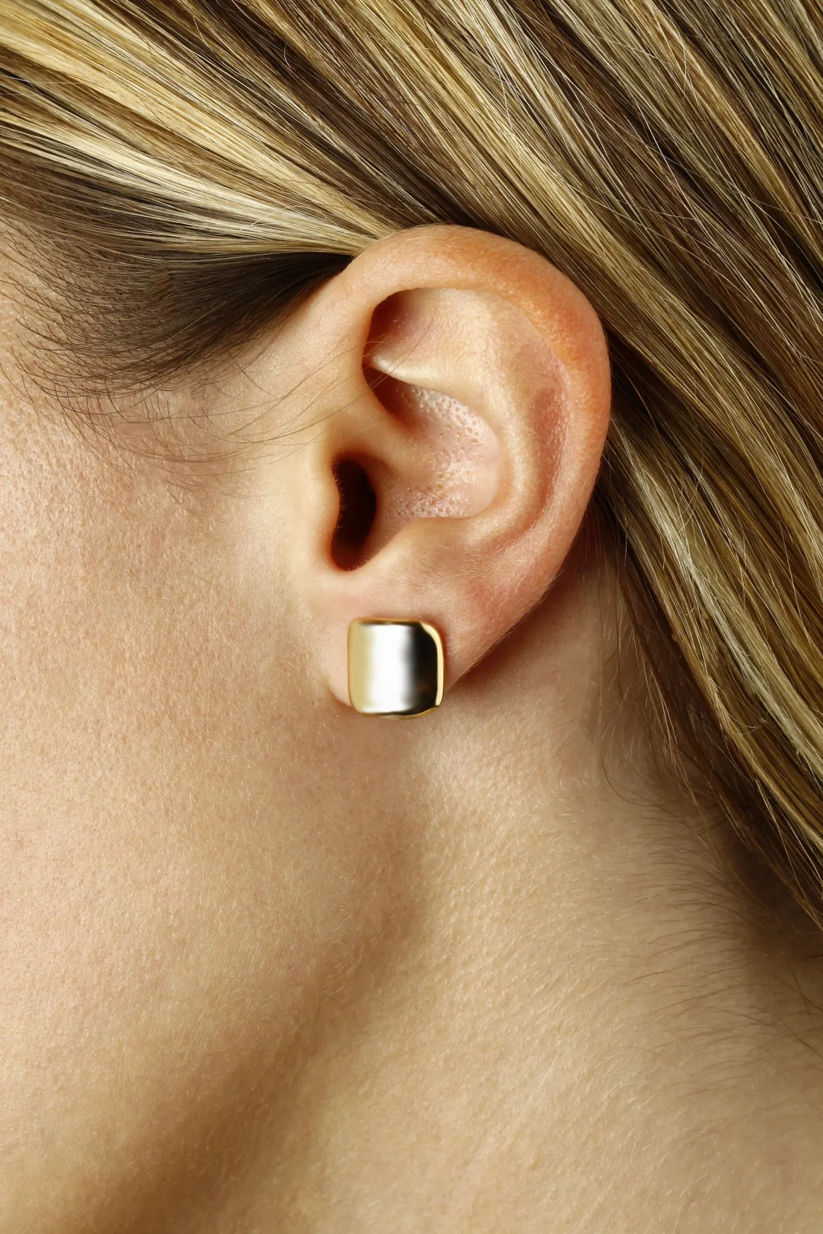 14K Yellow Gold 10mm Inverted Square Stud Earrings